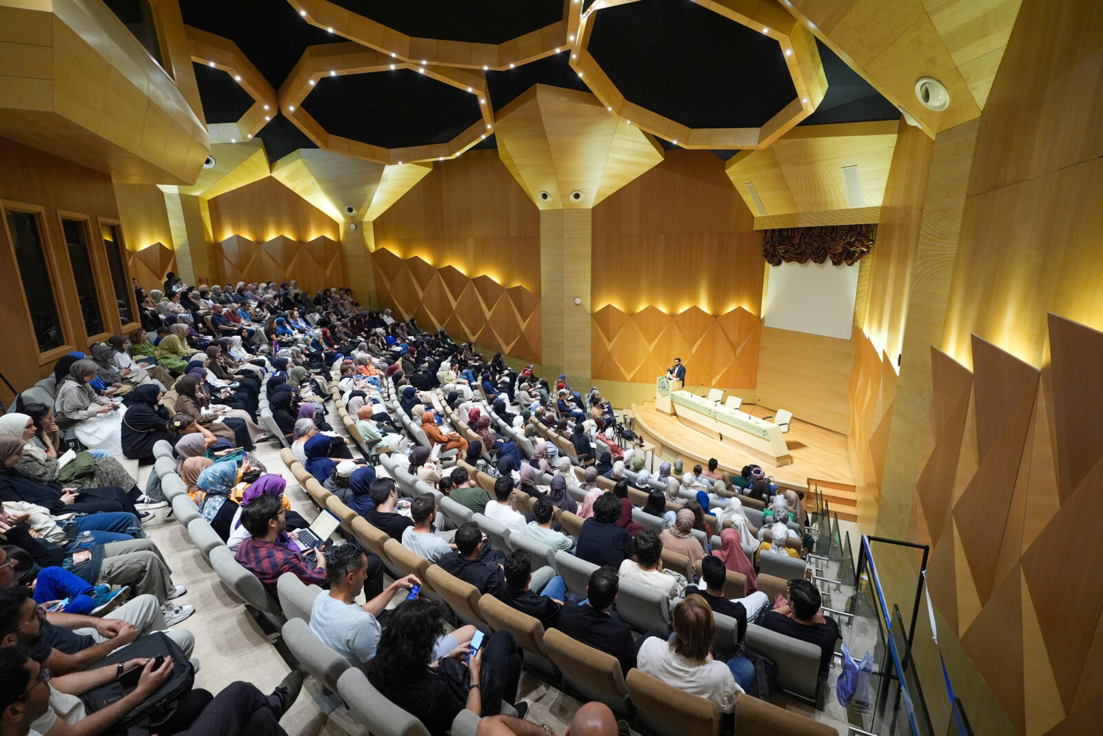 Türkiye meeting point for Muslims worldwide: Islamic author Nouman Ali Khan