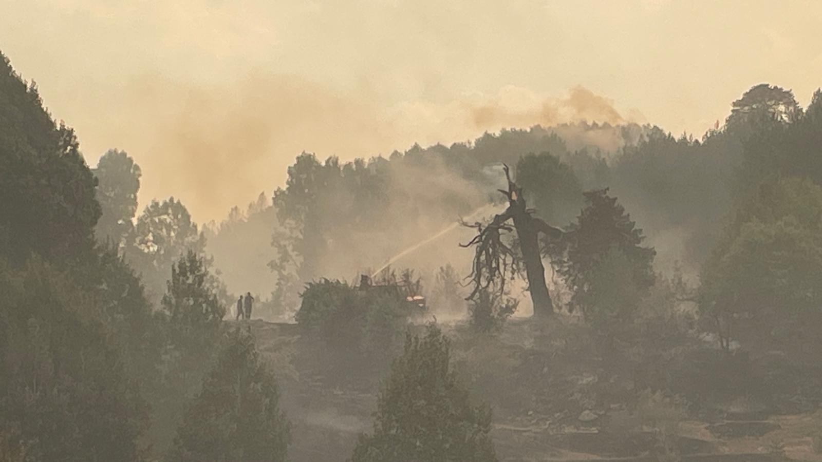 Massive fire forces village evacuation as blaze spreads from Ankara to Bolu