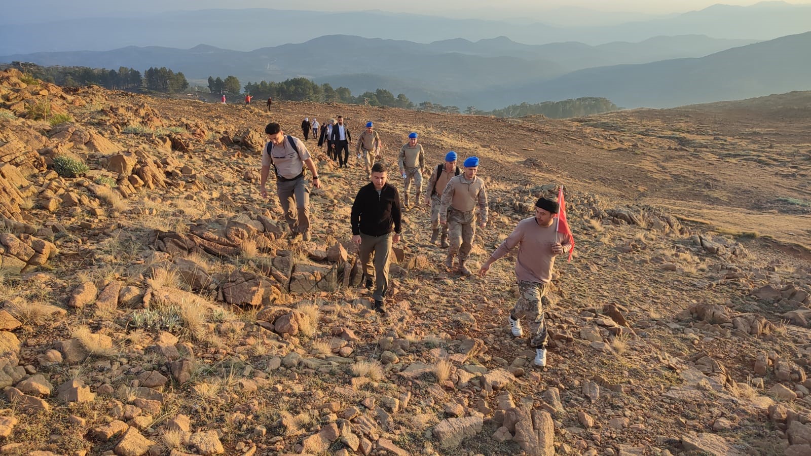 Nomads revive 700-year-old tradition on Türkiye's Sanridas Mountain summit