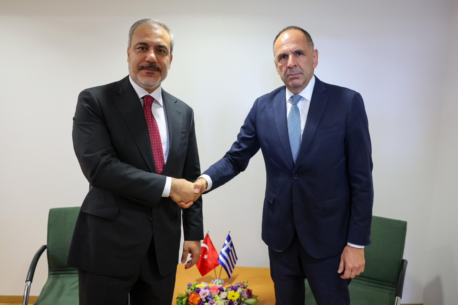 Greece-Türkiye relations continue to improve, no crisis in sight: Greek FM