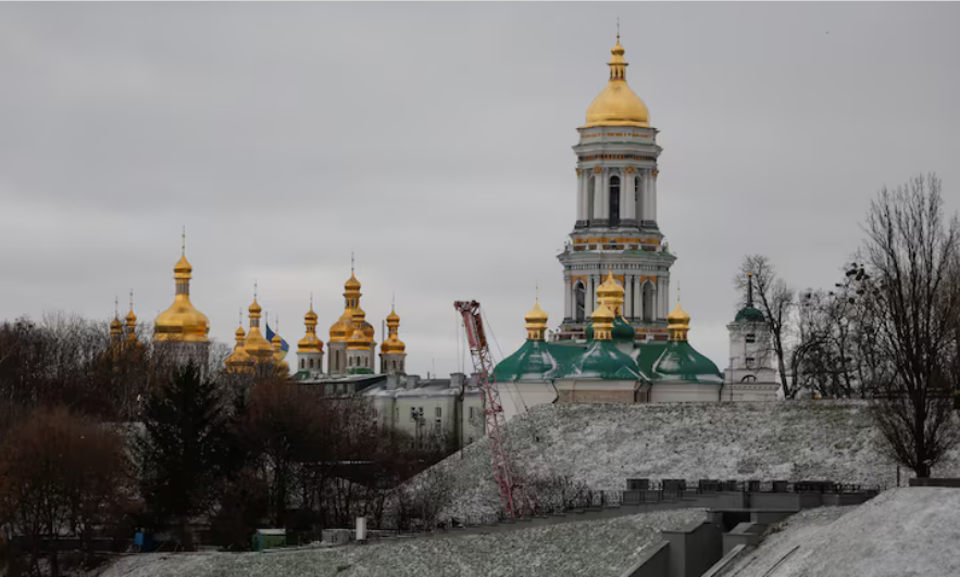 Ukraine bans Russia-linked religious groups, ratifies Rome Statute