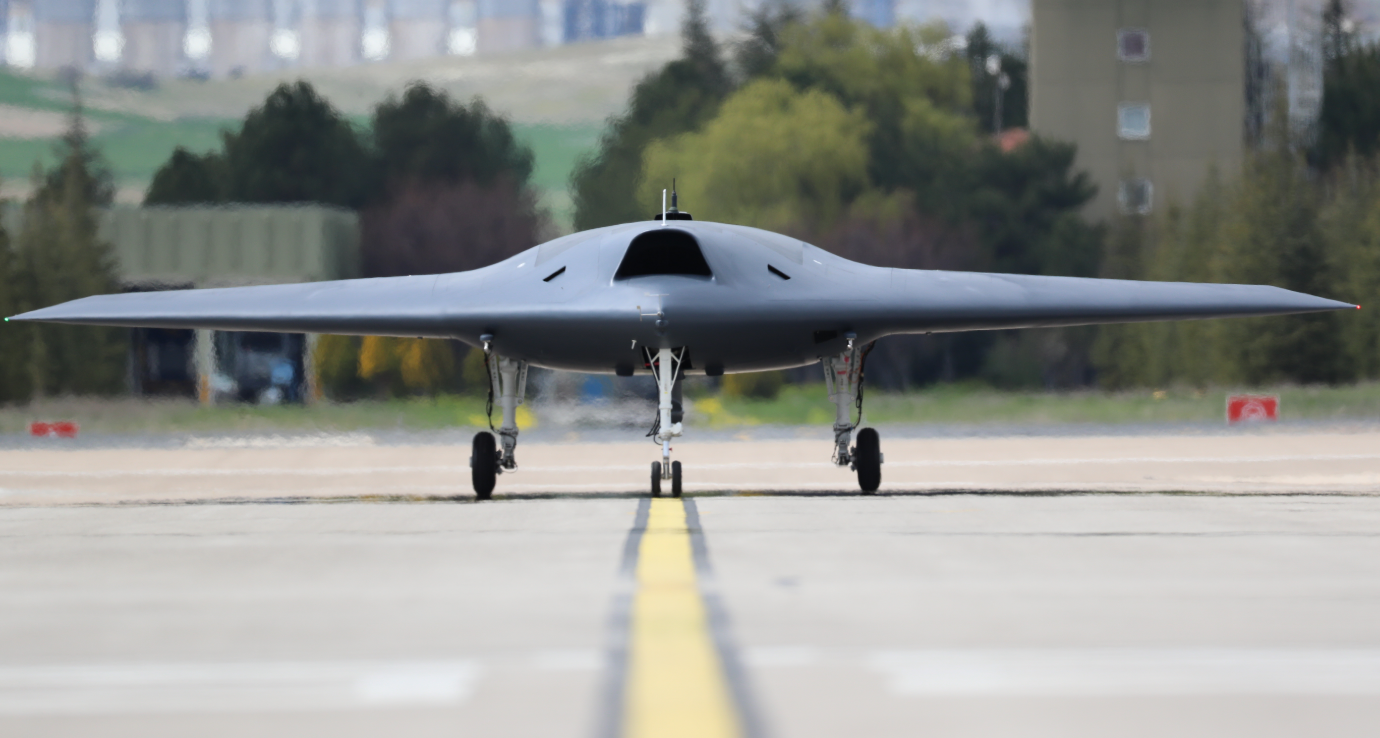 Türkiye's stealth UAV, Anka-III completes landing gear retraction test in flight