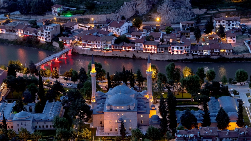 The timeless beauty and historical symbols of Amasya.