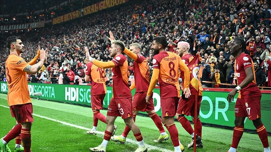 Galatasaray eyes Champions League qualification in Young Boys playoff