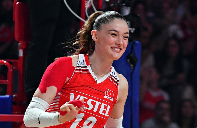 ⁠Everything about Turkish volleyball star Zehra Gunes’ injury, health status