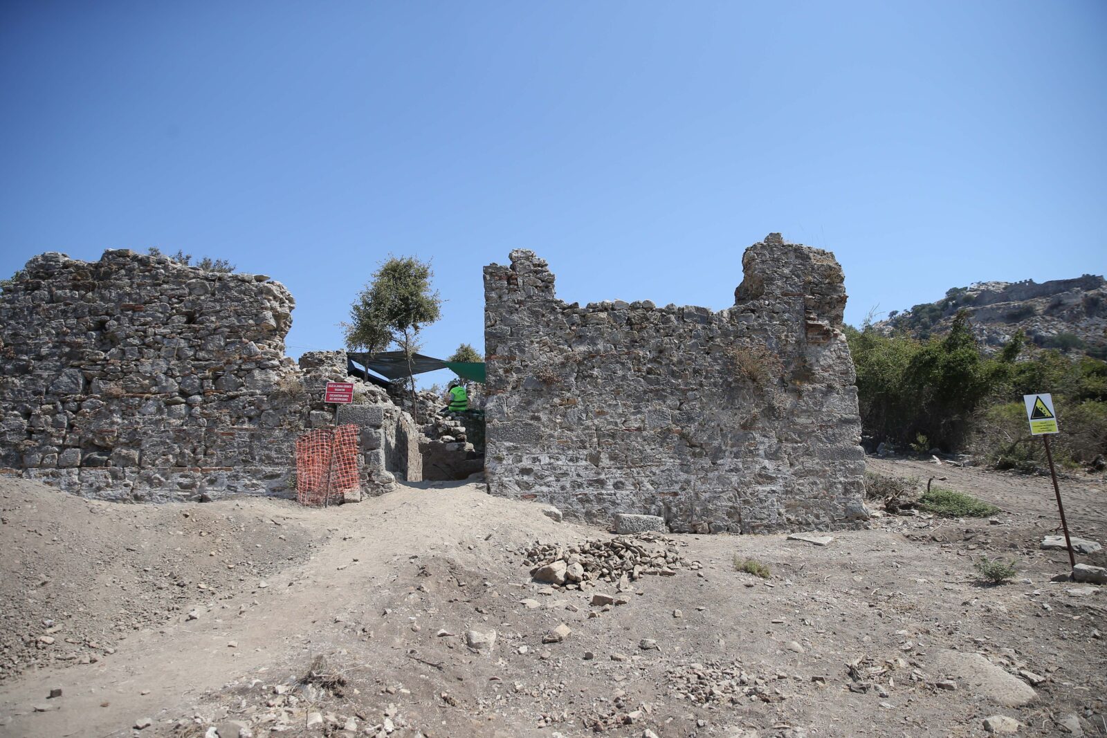 Türkiye's ancient city Kaunos reveals remains of water system, medical center