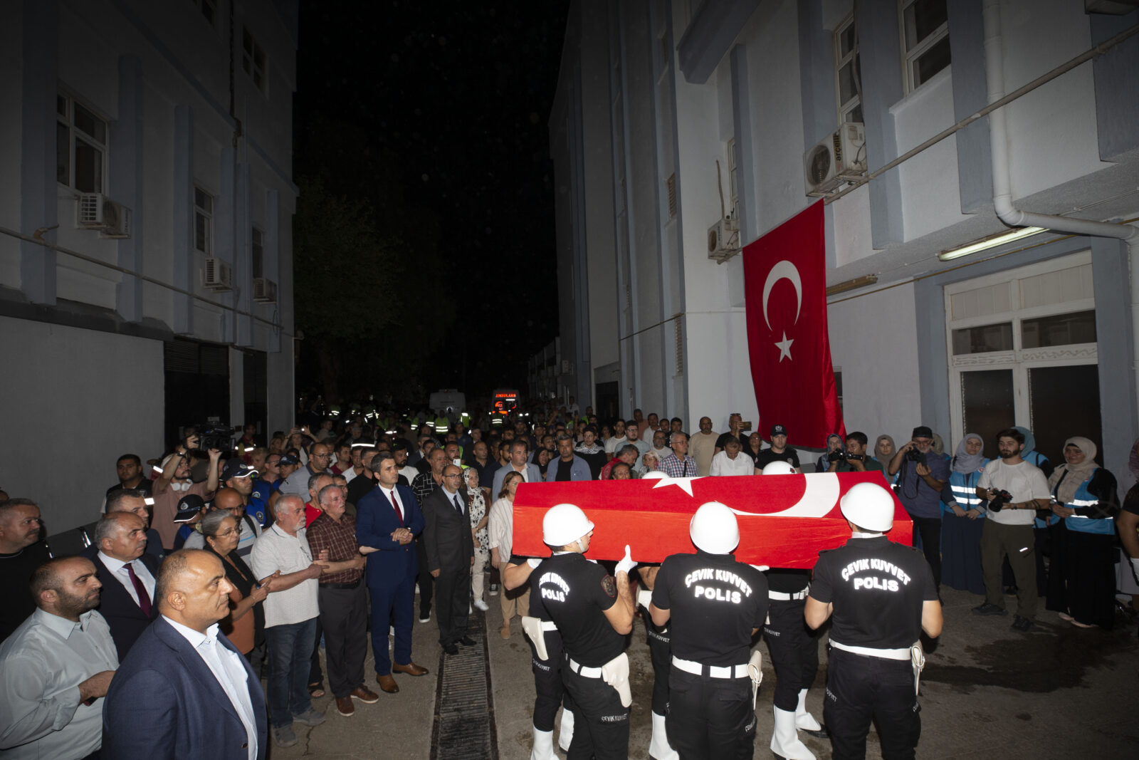 Turkish-American activist Eygi killed by Israeli forces laid to rest in Türkiye's Aydin