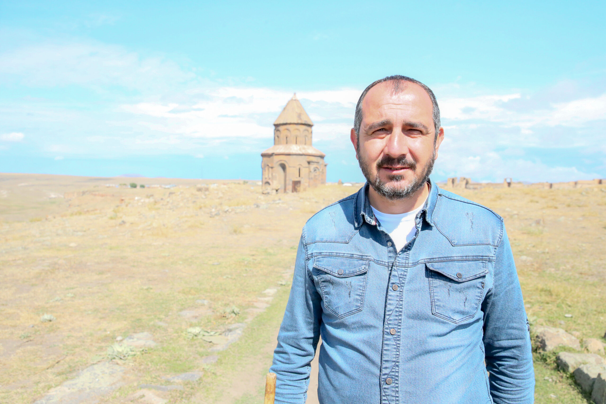 Graffiti removed from Ani's historic Abughamrent's Church in Türkiye