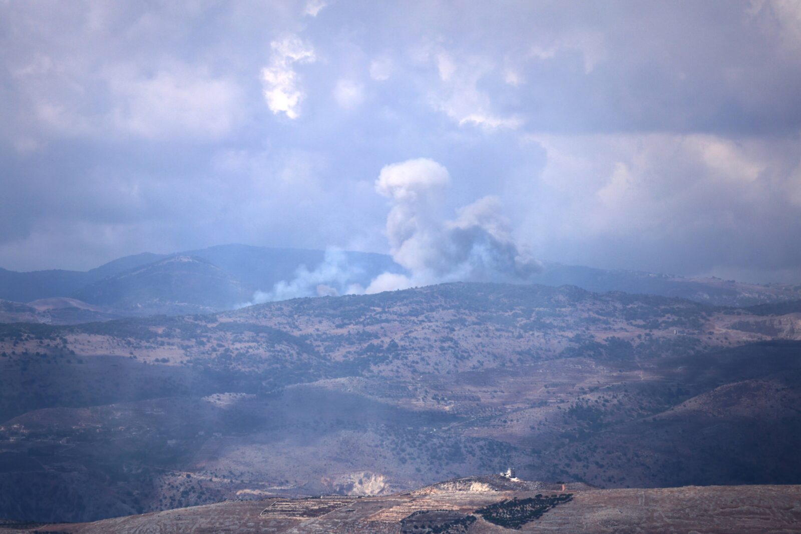 Israel reportedly prepares for conflict expansion amid airstrikes in southern Lebanon