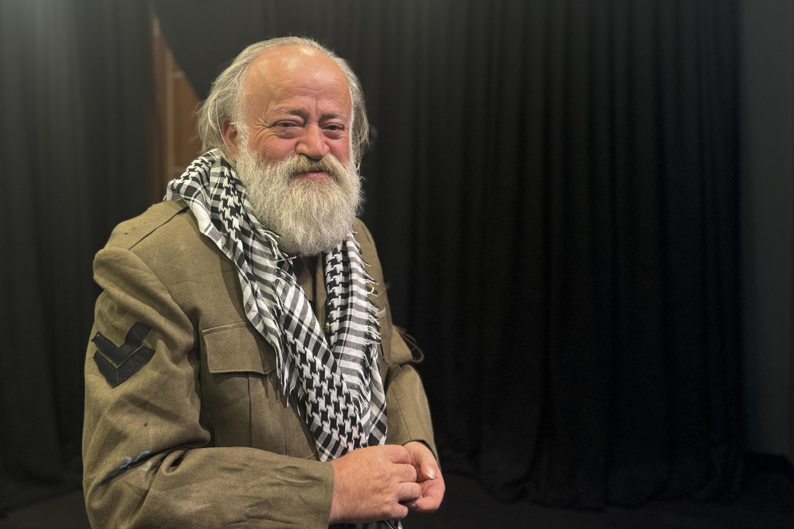 Turkish soldier Hasan's 55-year vigil at Al-Aqsa Mosque comes to life on theatre stage