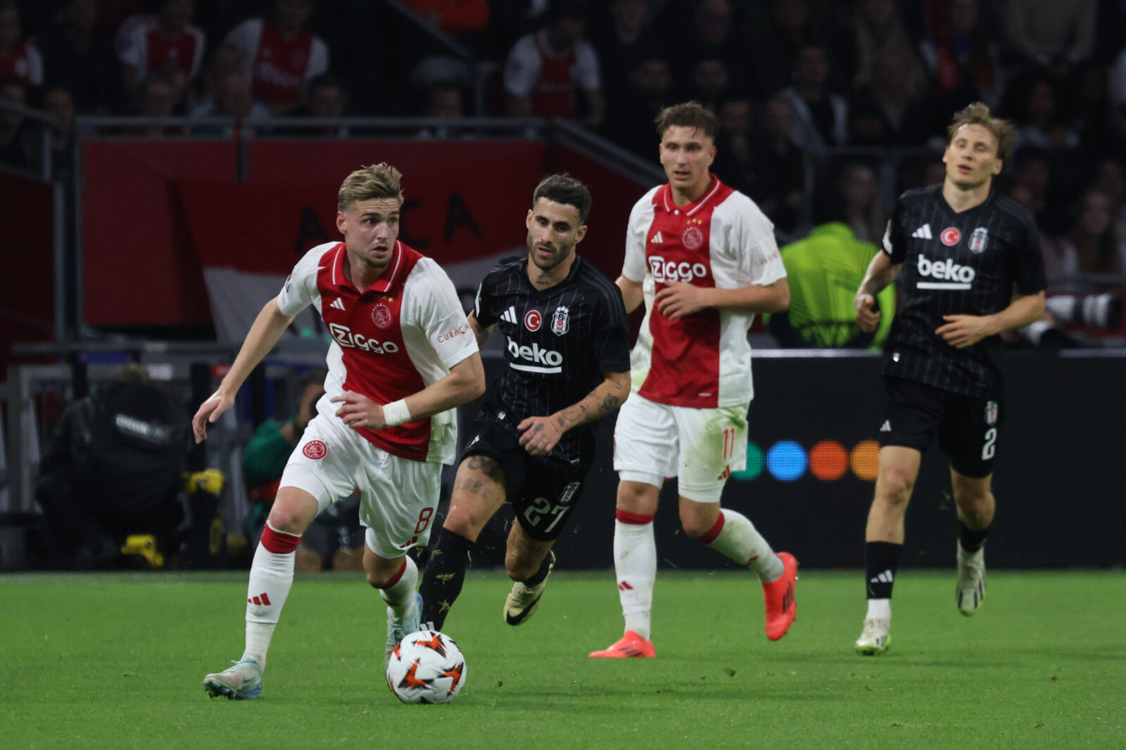 Besiktas hosts Eintracht Frankfurt in UEFA Europa League 