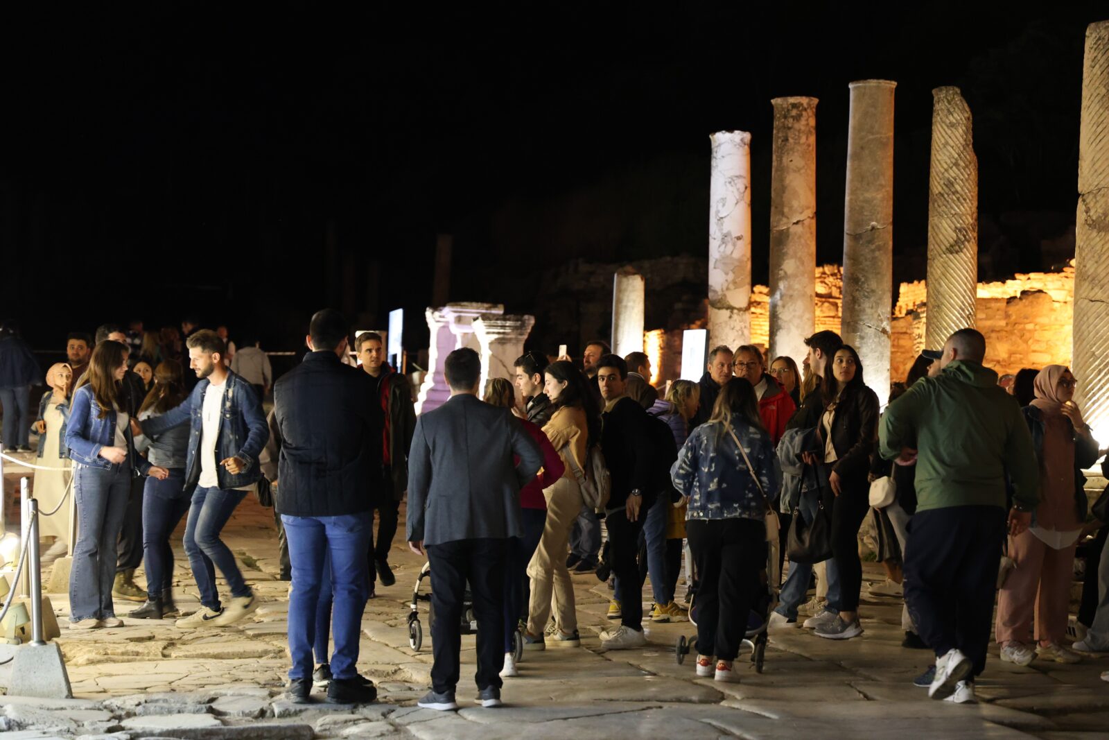 Gece müzeleri Türkiye’nin kültürel hazinelerine 361 bin ziyaretçi çekiyor