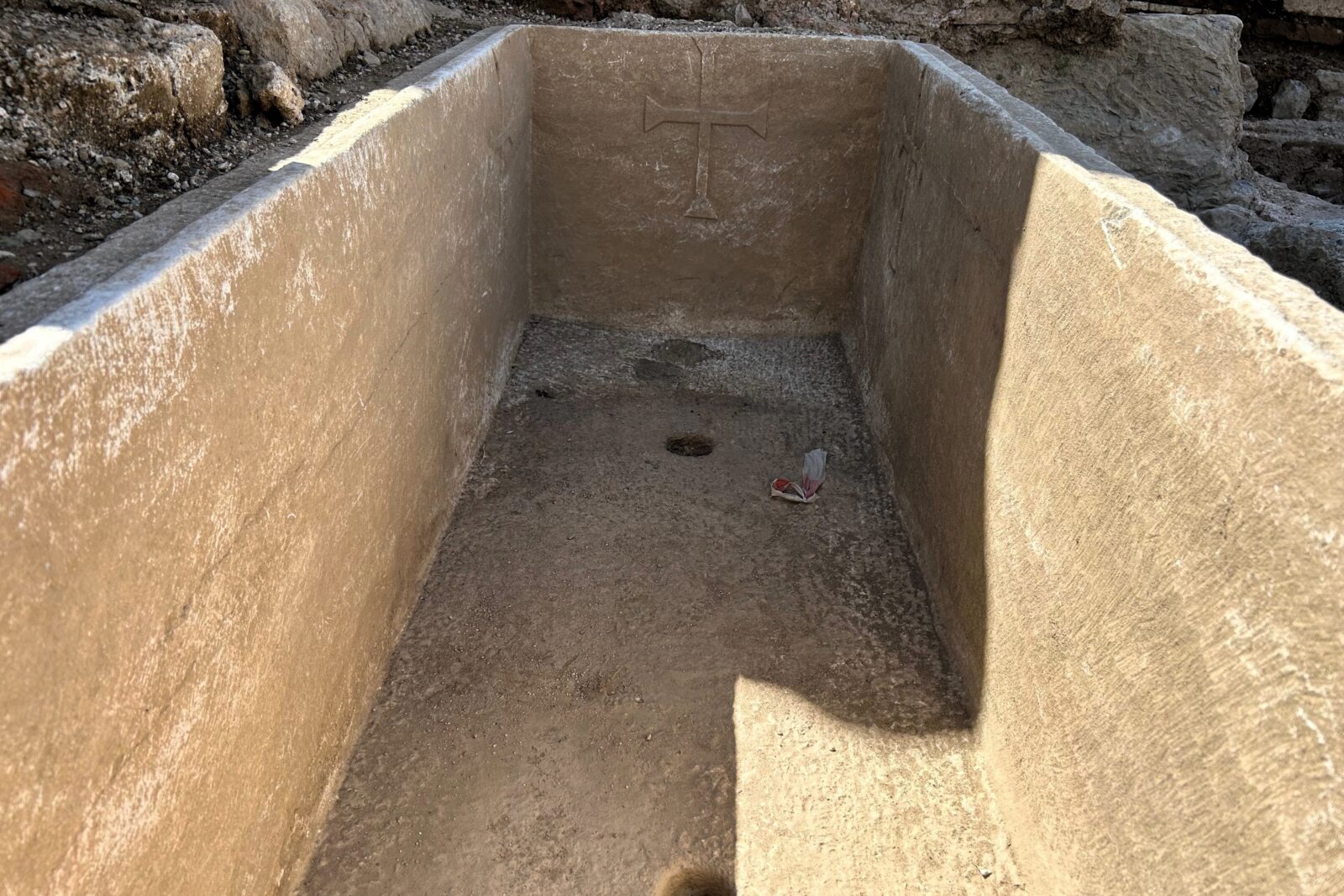 Mysterious 1,800-year-old Roman gladiator tomb discovered in Türkiye's Izmir