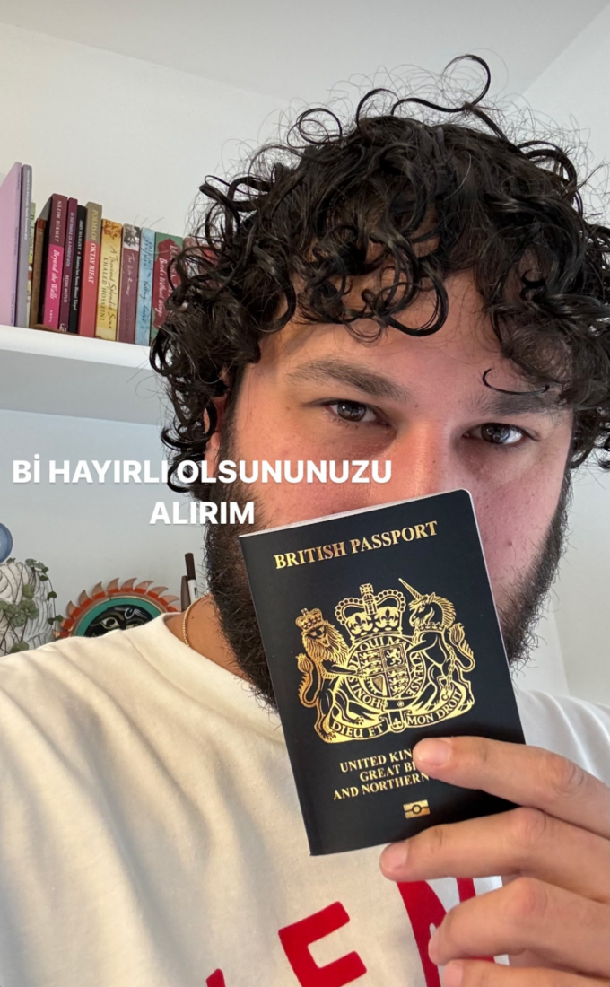 New wave of Turkish influencers join brain drain as staying in Türkiye gets harder