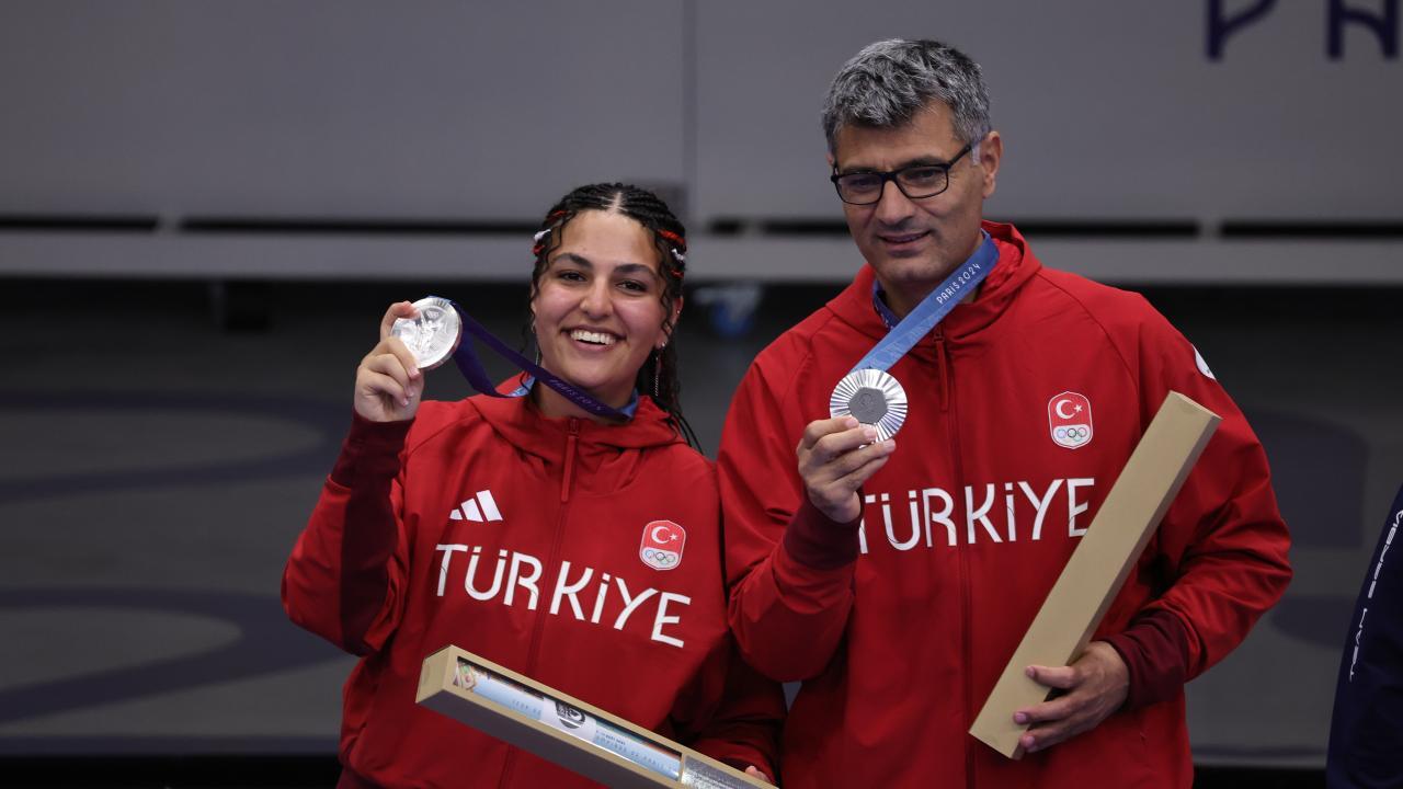 Turkish Olympic shooter Yusuf Dikec moves to trademark viral pose ...