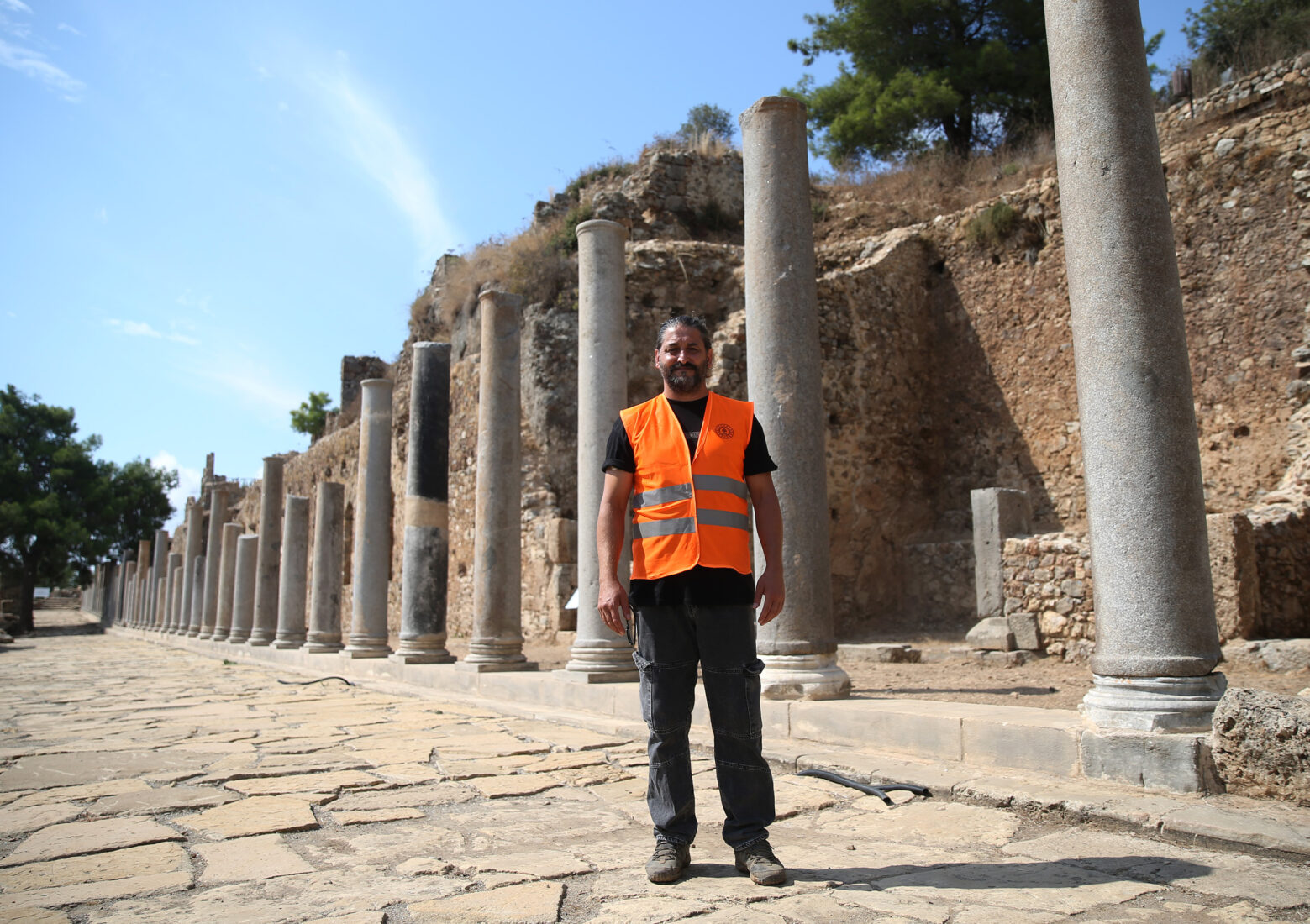 2,000-year-old columns in Türkiye's ancient city of Syedra re-erected