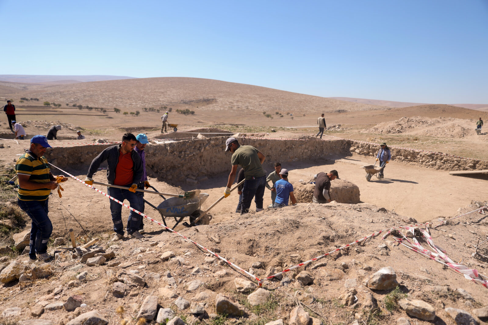 Ancient burial sites in Türkiye's Savatra reveal mysterious infant skeletons in clay pots