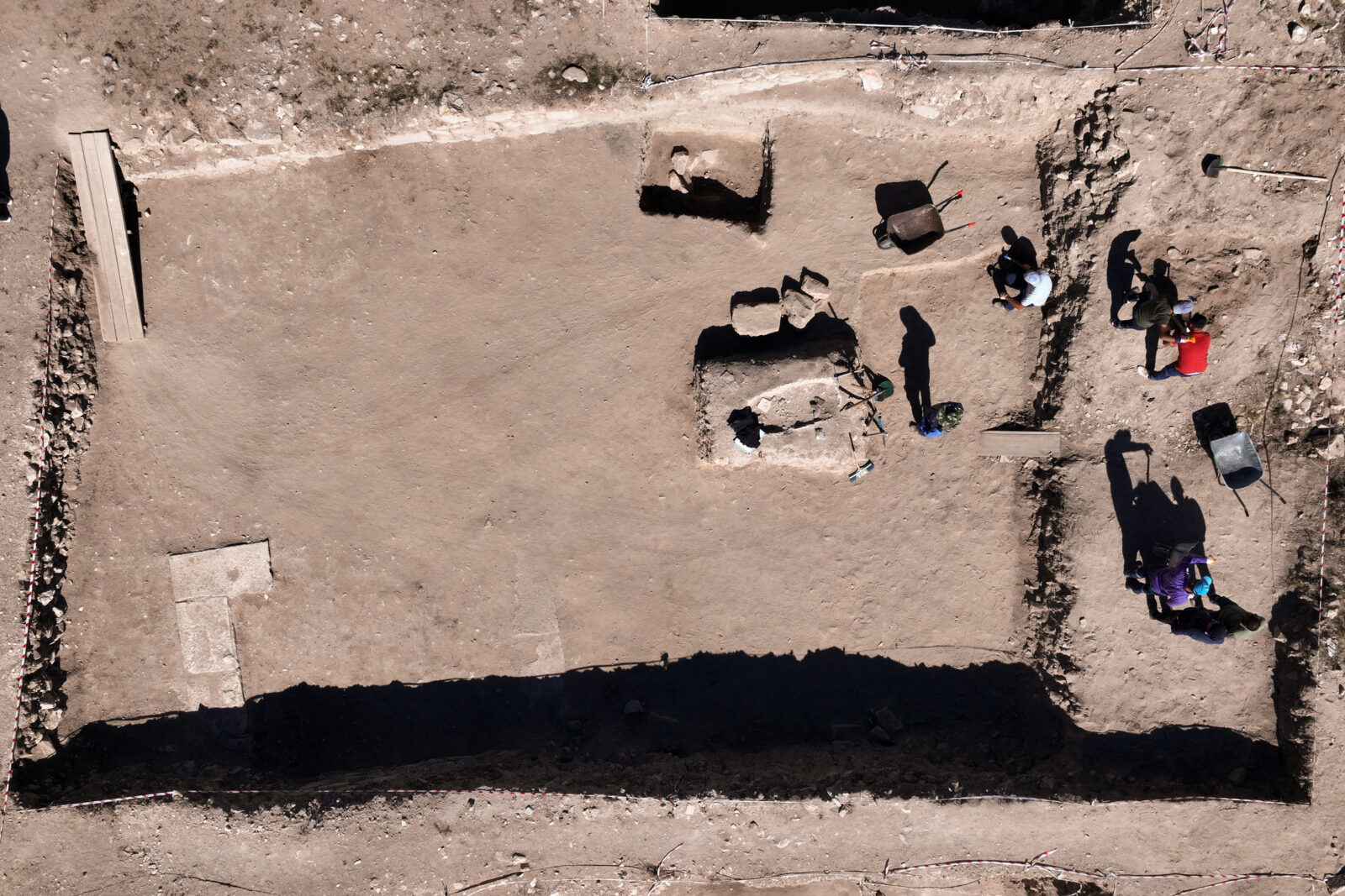 Ancient burial sites in Türkiye's Savatra reveal mysterious infant skeletons in clay pots