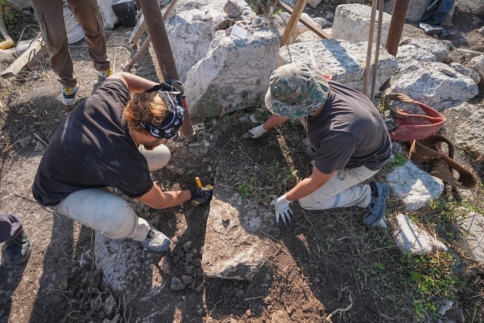 Archaeologists uncover evidence of 1,903-year-old earthquake at Apollon sacred site in Türkiye