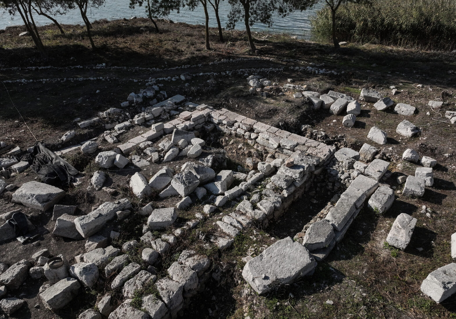 Archaeologists uncover evidence of 1,903-year-old earthquake at Apollon sacred site in Türkiye