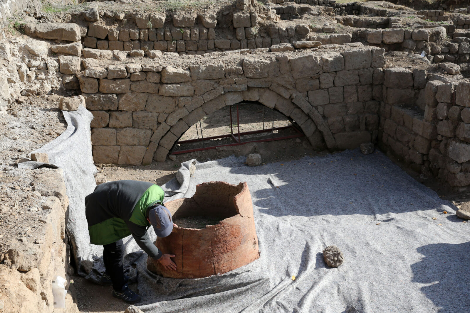 Key, iron fixtures of palace gate unearthed at Türkiye's Bitlis Castle