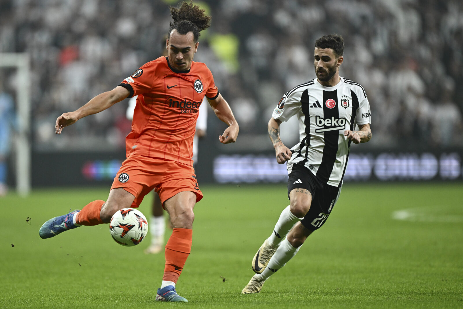 Besiktas falls 3-1 to Eintracht Frankfurt in UEFA Europa League match