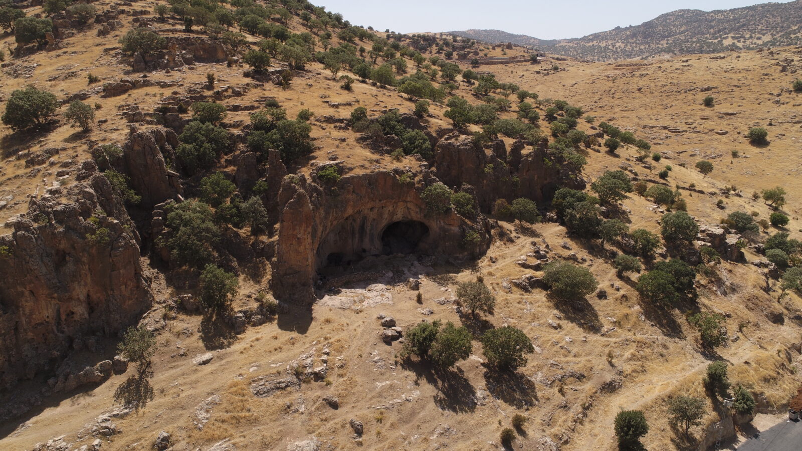 Archaeologists discover 450,000-year-old artifacts in Türkiye's Southeast