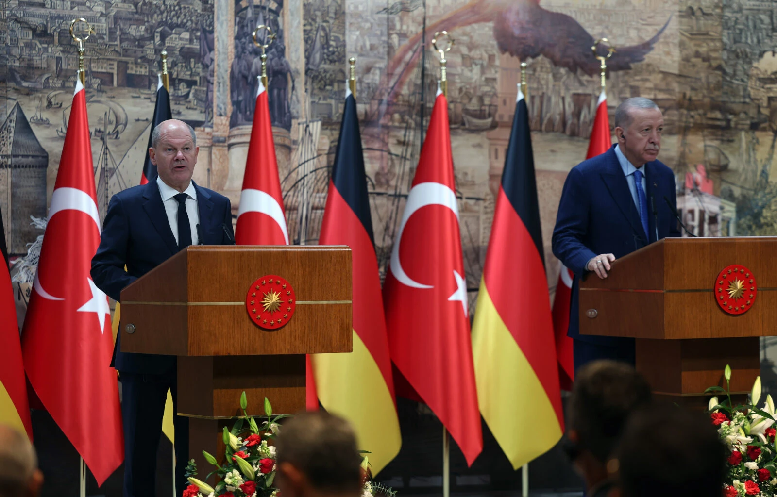 President Recep Tayyip Erdogan and German Chancellor Olaf Scholz 