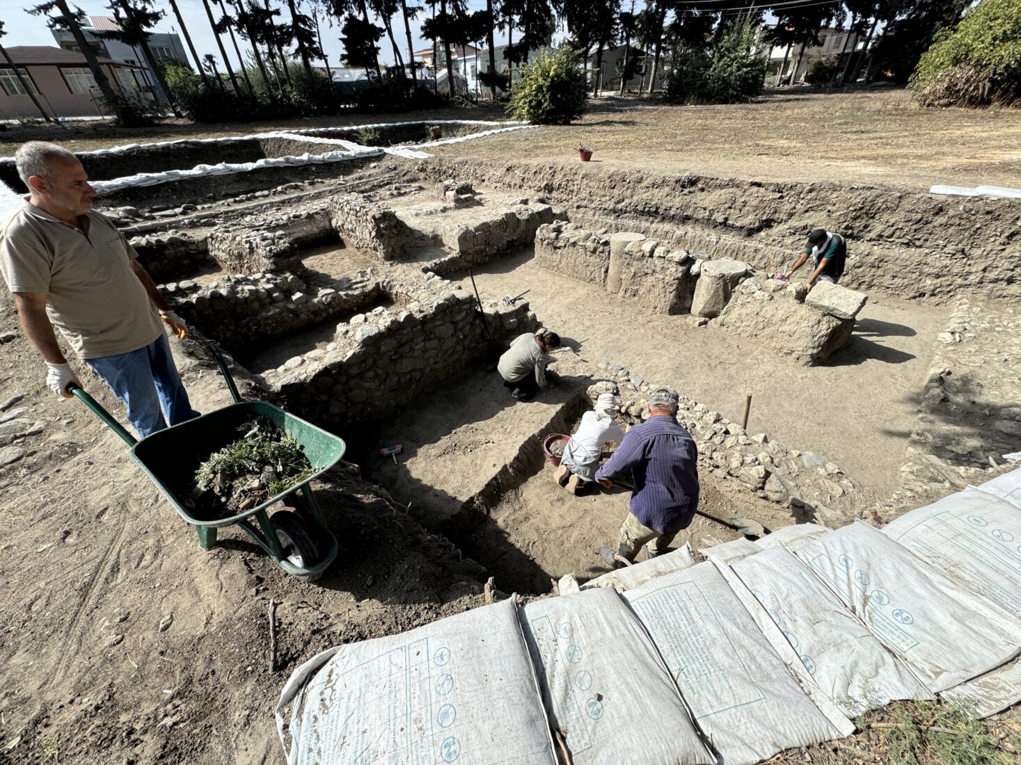 Traces of ancient earthquakes found around Antakya's Roman hippodrome