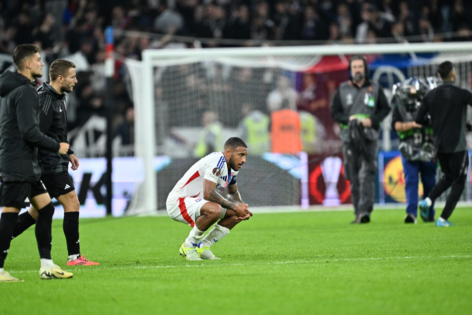 Besiktas stuns Lyon 1-0, snaps French side's 13-match unbeaten streak