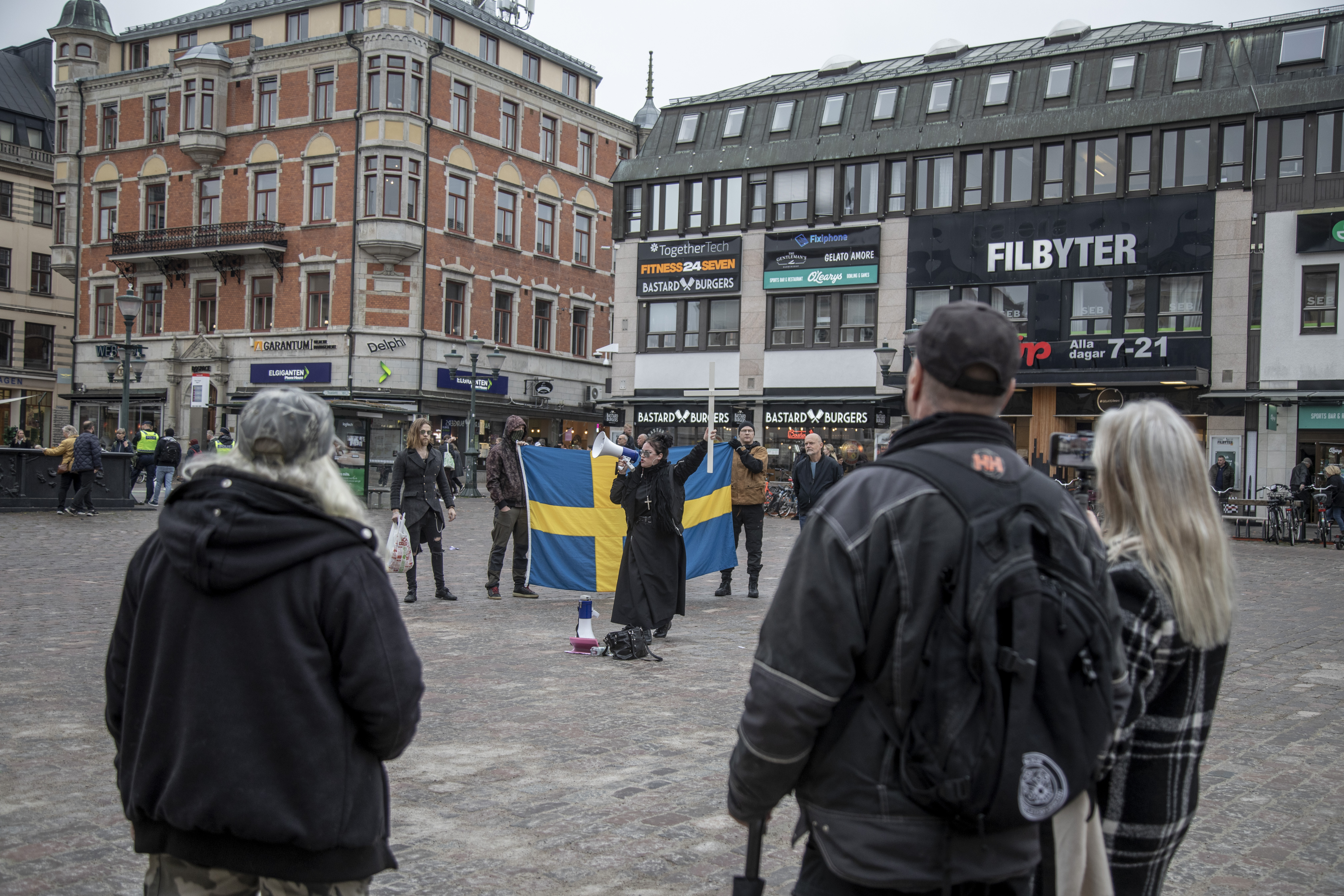 Anti-Islamic demonstration led by Jade Sandberg held in Sweden's Linkoping