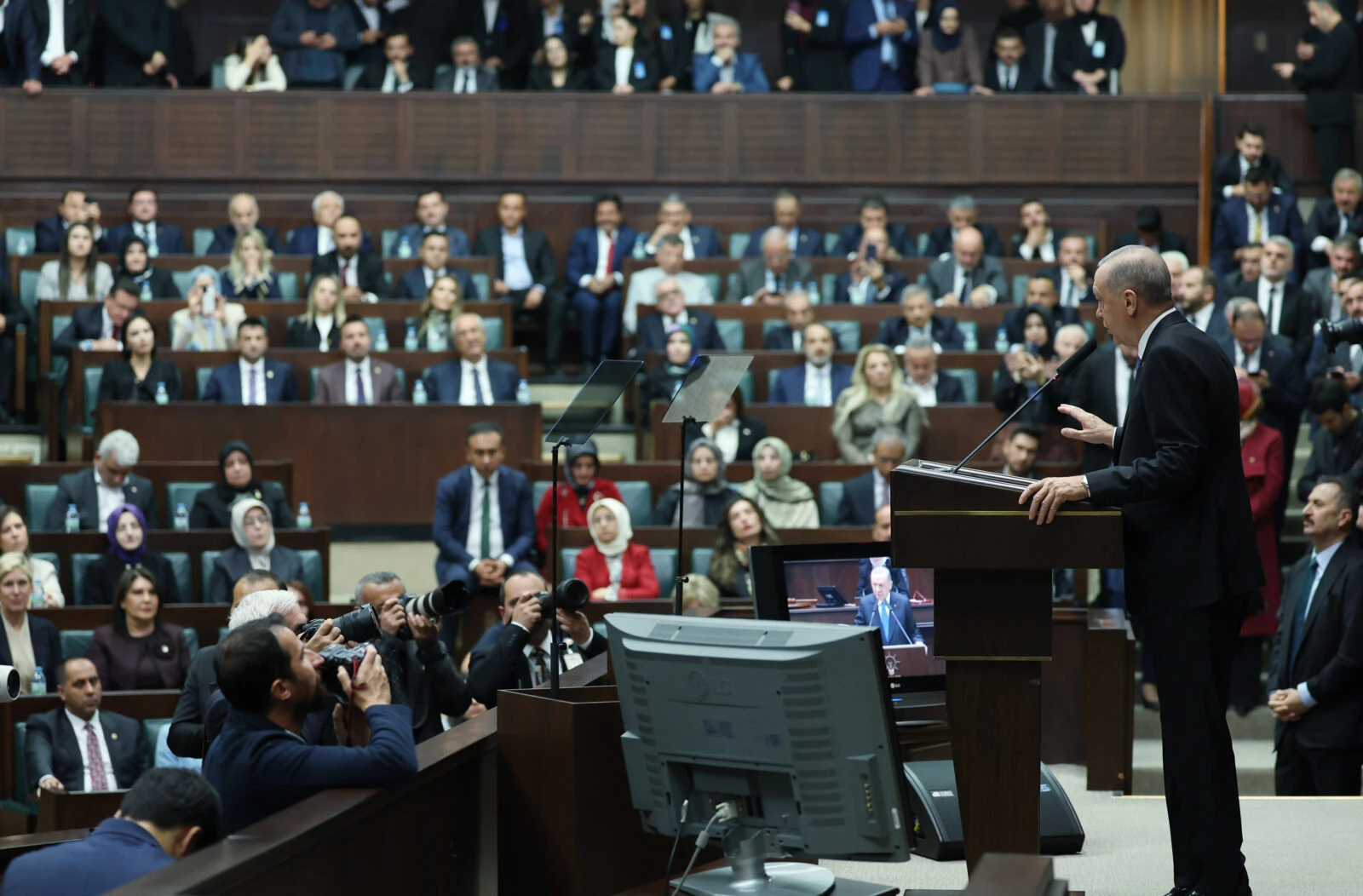 Erdogan signals leadership changes as AK Party prepares for major congress on Feb. 23