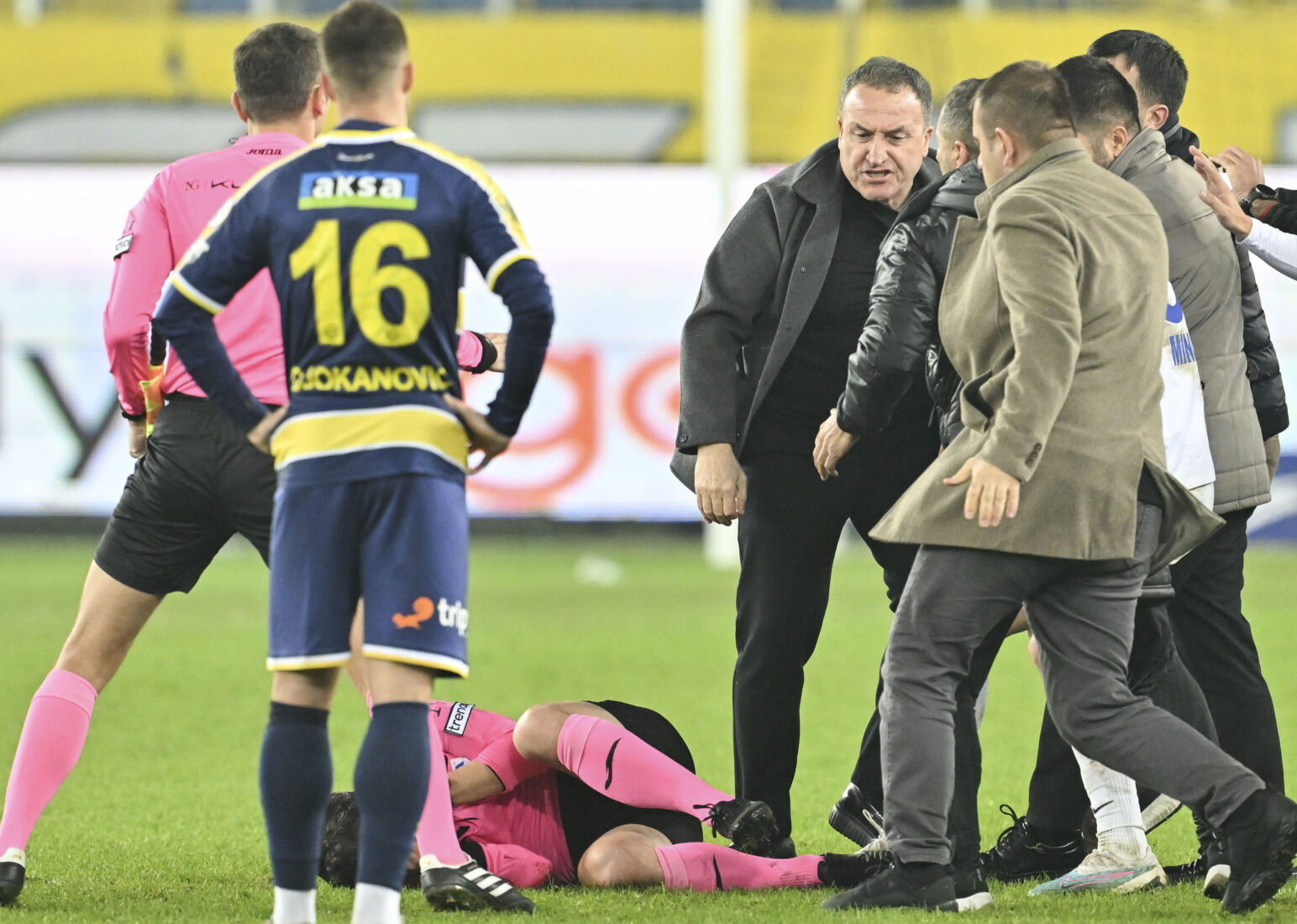 Turkish football club president, referee attack