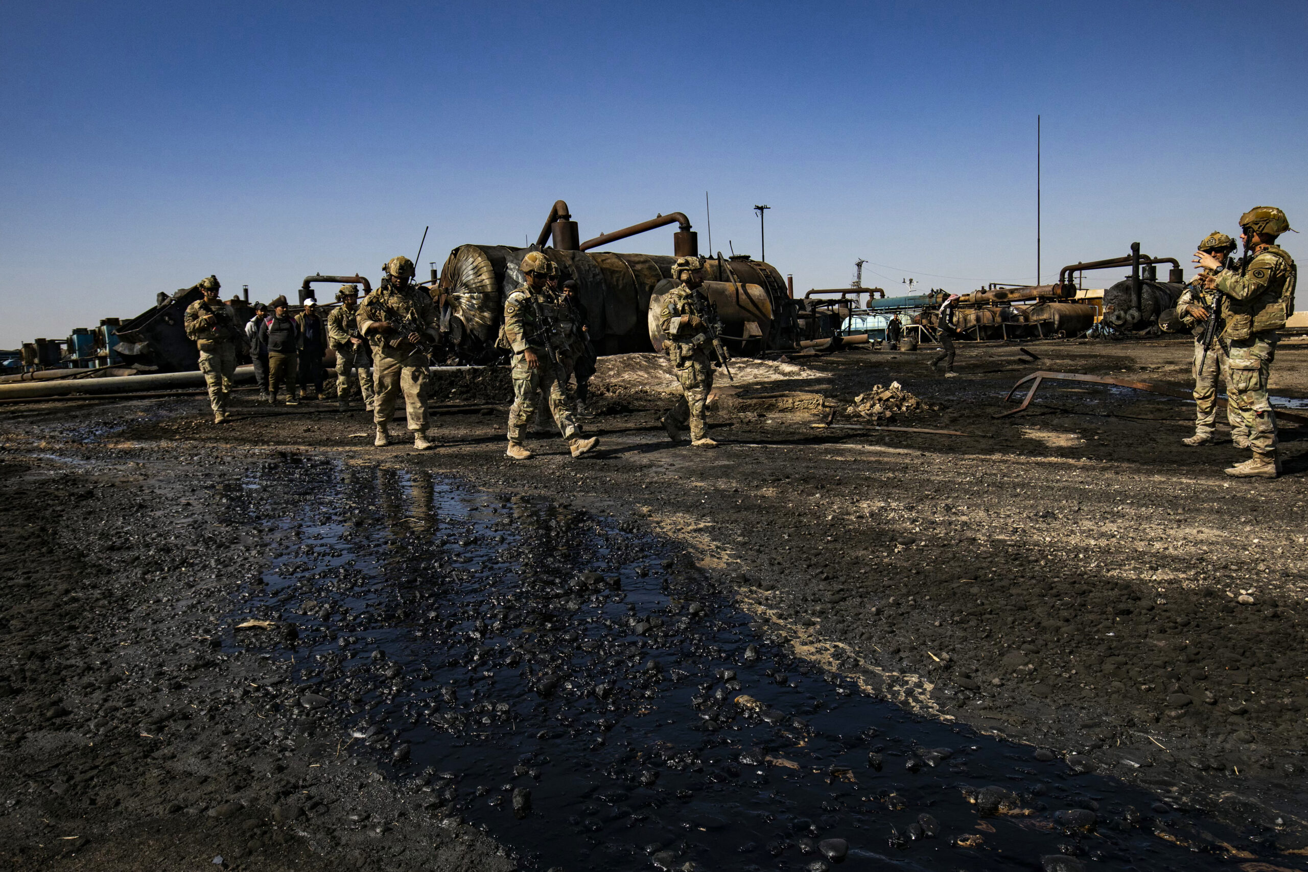 US troops inspect PKK/YPG-controlled oil facility amid Türkiye’s ops after TAI attack