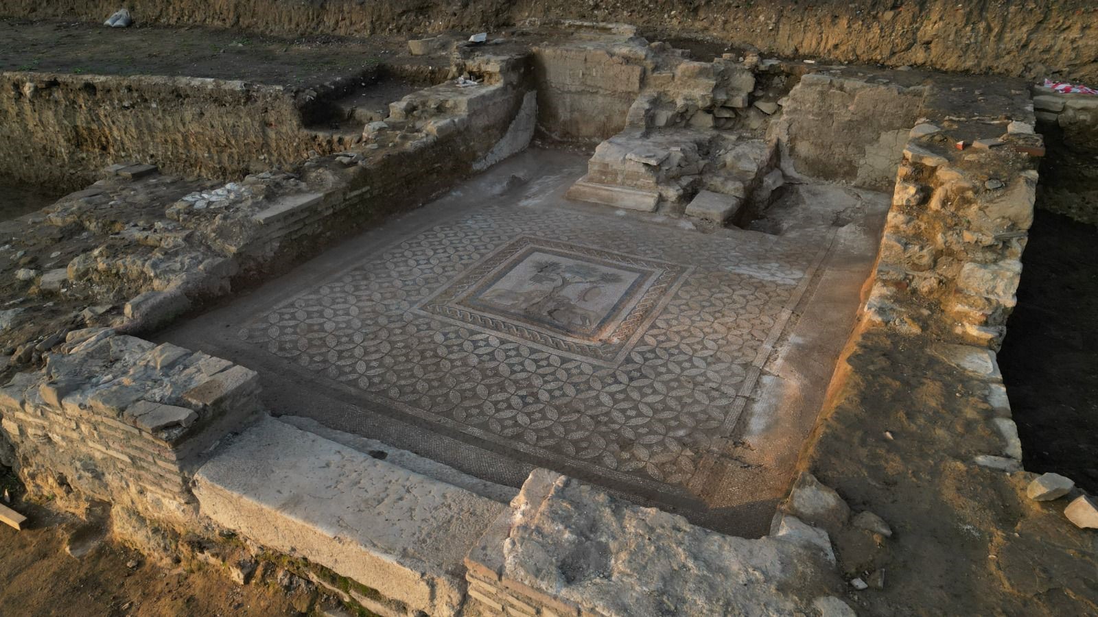 Mysteries unveiled at Türkiye's Prusias ad Hypium: Ancient statues, hidden tunnels