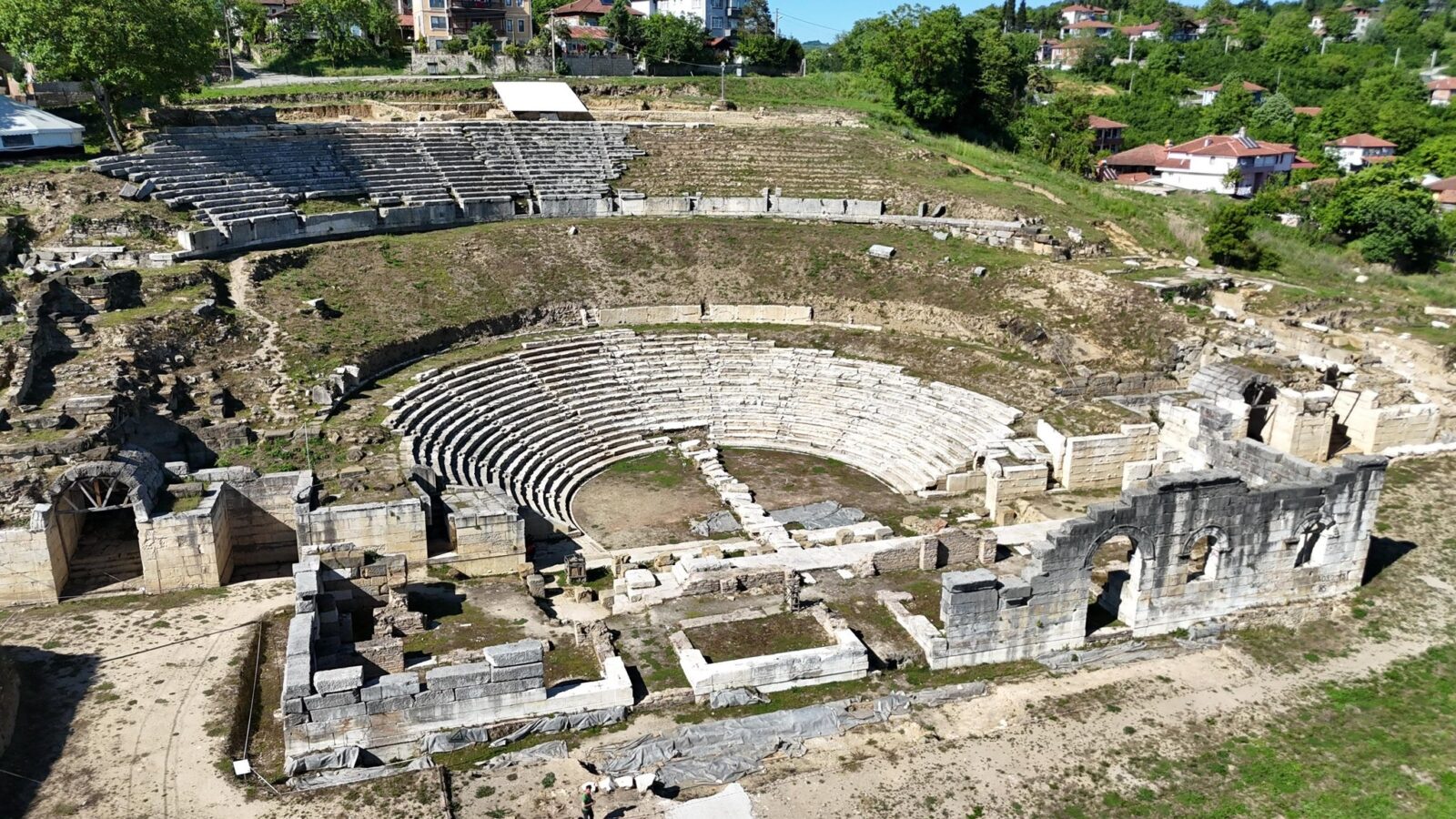 Mysteries unveiled at Türkiye's Prusias ad Hypium: Ancient statues, hidden tunnels