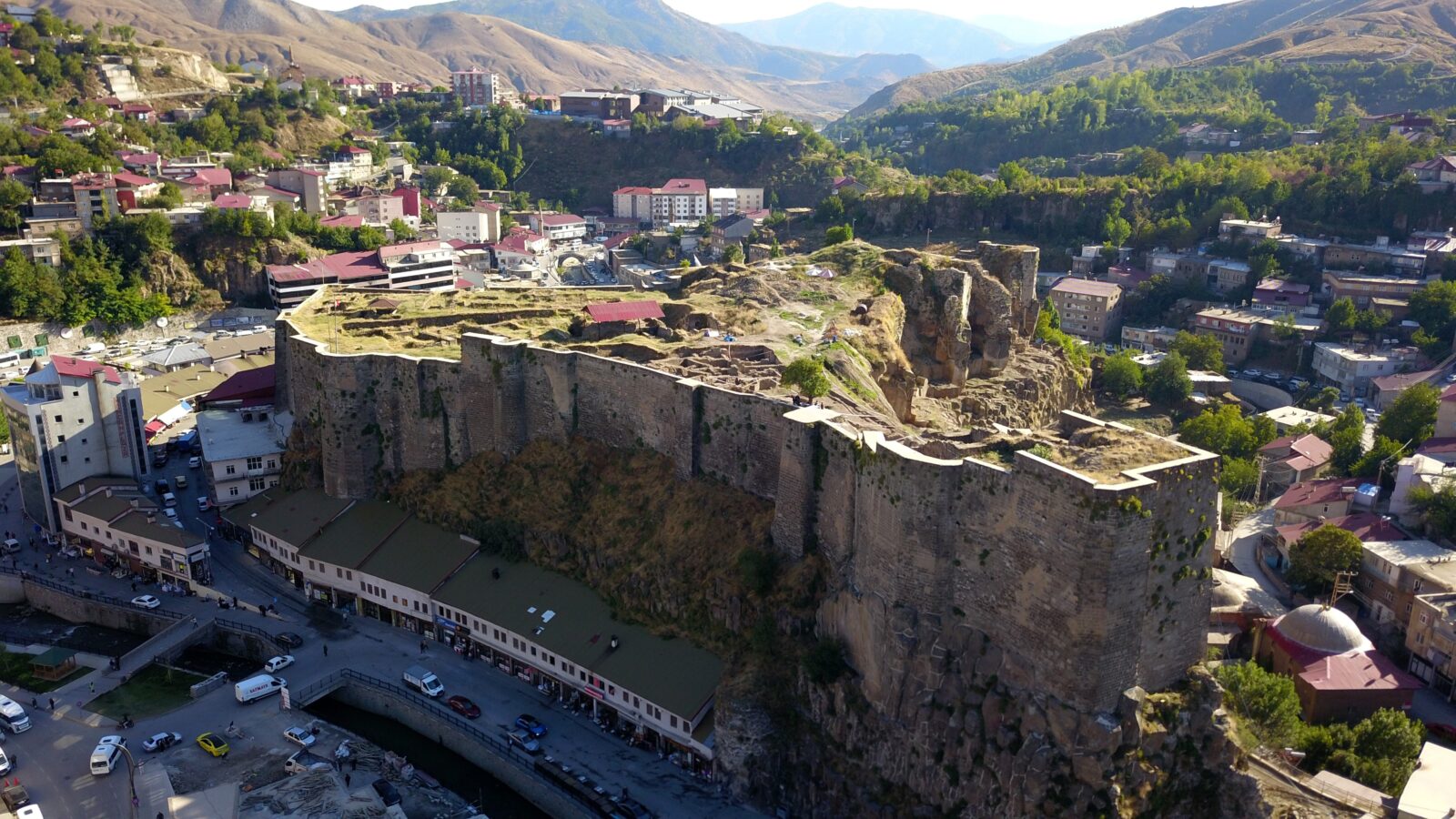 Excavations at Alexander the Great's castle in Türkiye uncover 500-year-old system