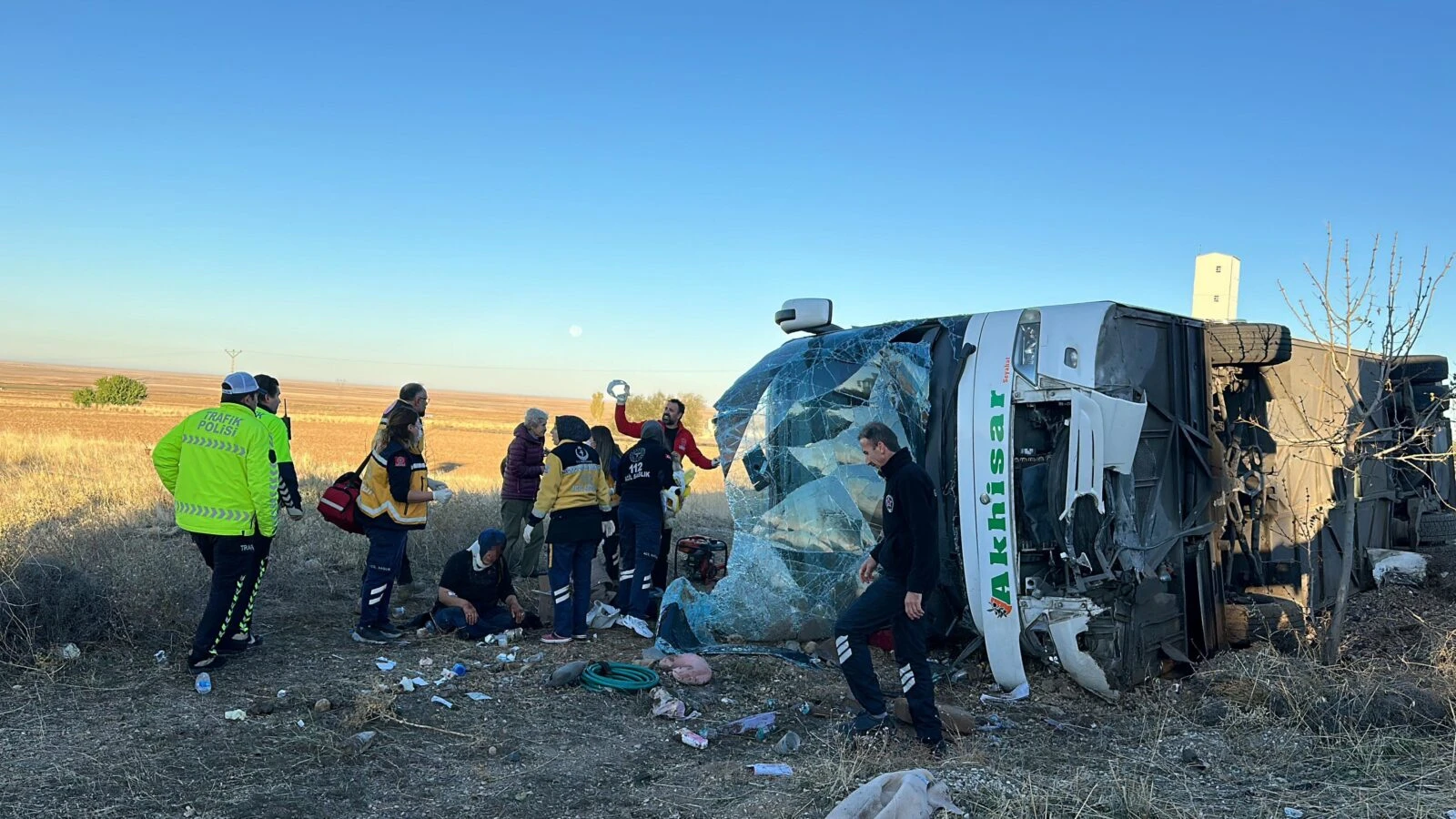 Fatal bus accident in Türkiye's Aksaray: 6 dead, 34 injured