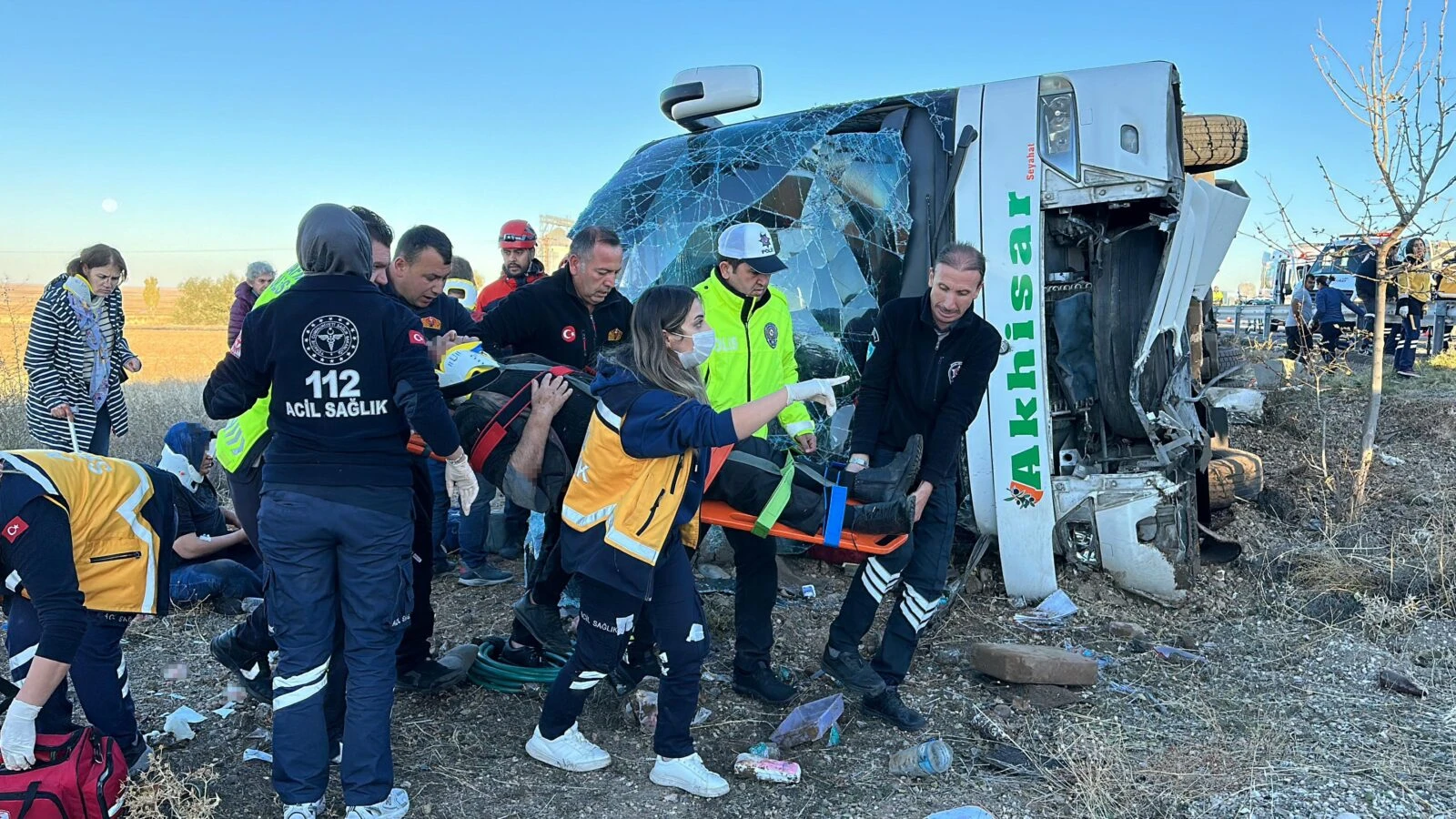 Fatal bus accident in Türkiye's Aksaray: 6 dead, 34 injured