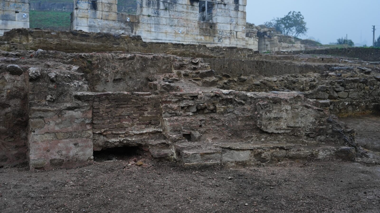 Ancient infrastructure, Byzantine church unearthed in Türkiye's Prusias ad Hypium