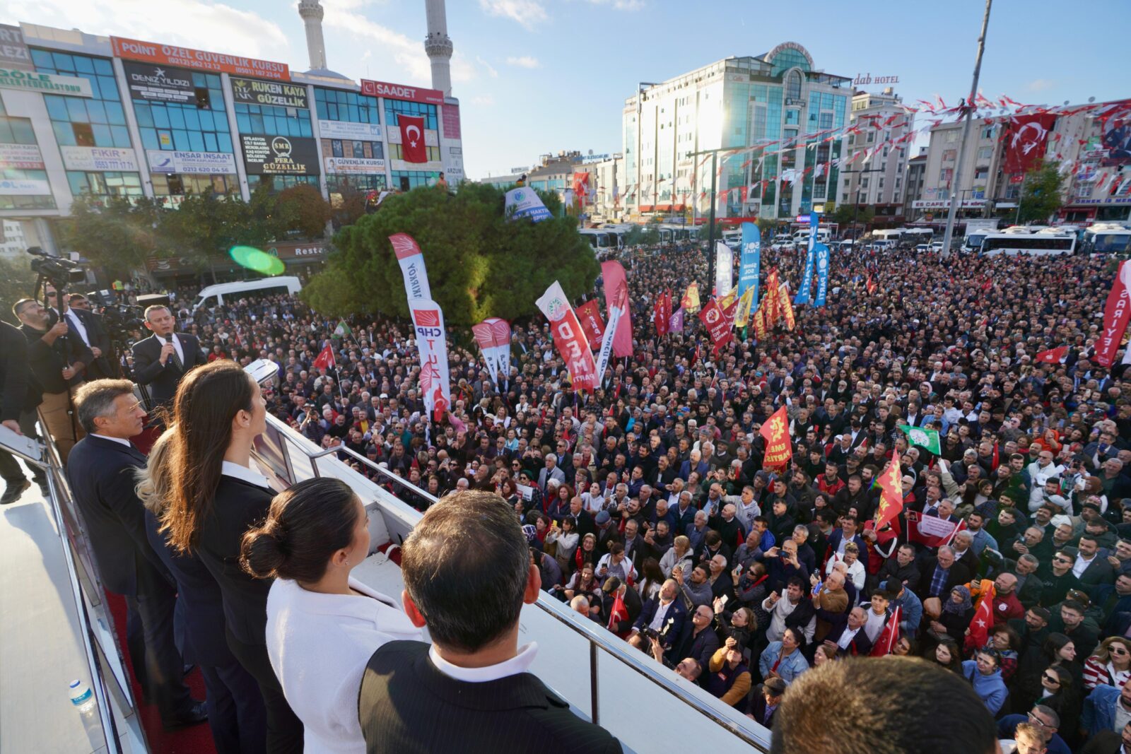 Turkish opposition protests arrest of CHP's Esenyurt Mayor over PKK terrorist organization links