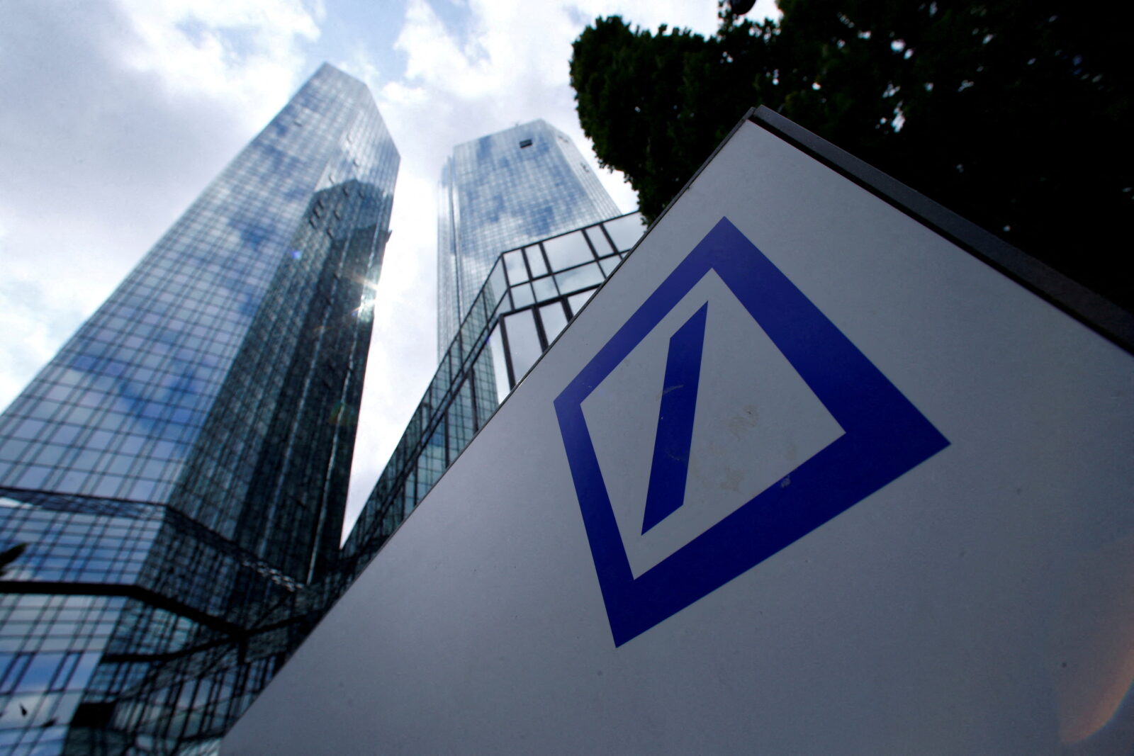 Deutsche Bank forecasts slower growth, lower inflation for Türkiye