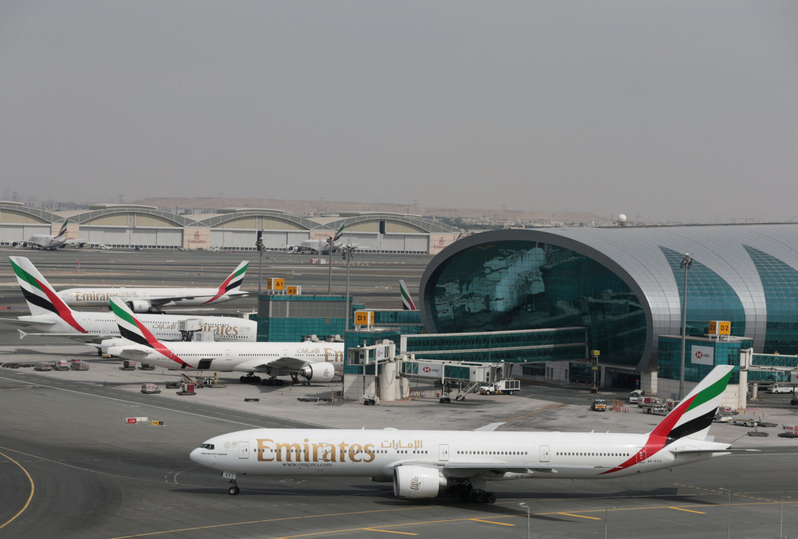 Emirates airline cancels flights to Iraq, Iran and Jordan amid regional unrest