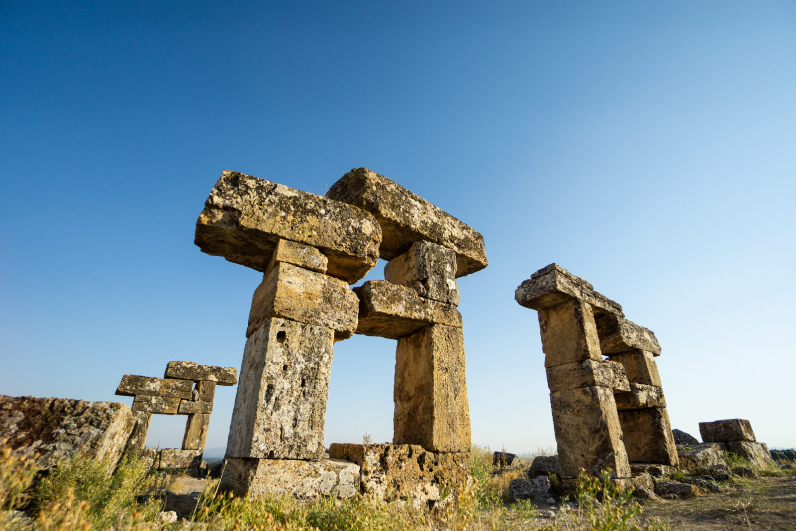 Blaundus: Türkiye’s hidden 'Stonehenge' and mysterious Mesotimolos