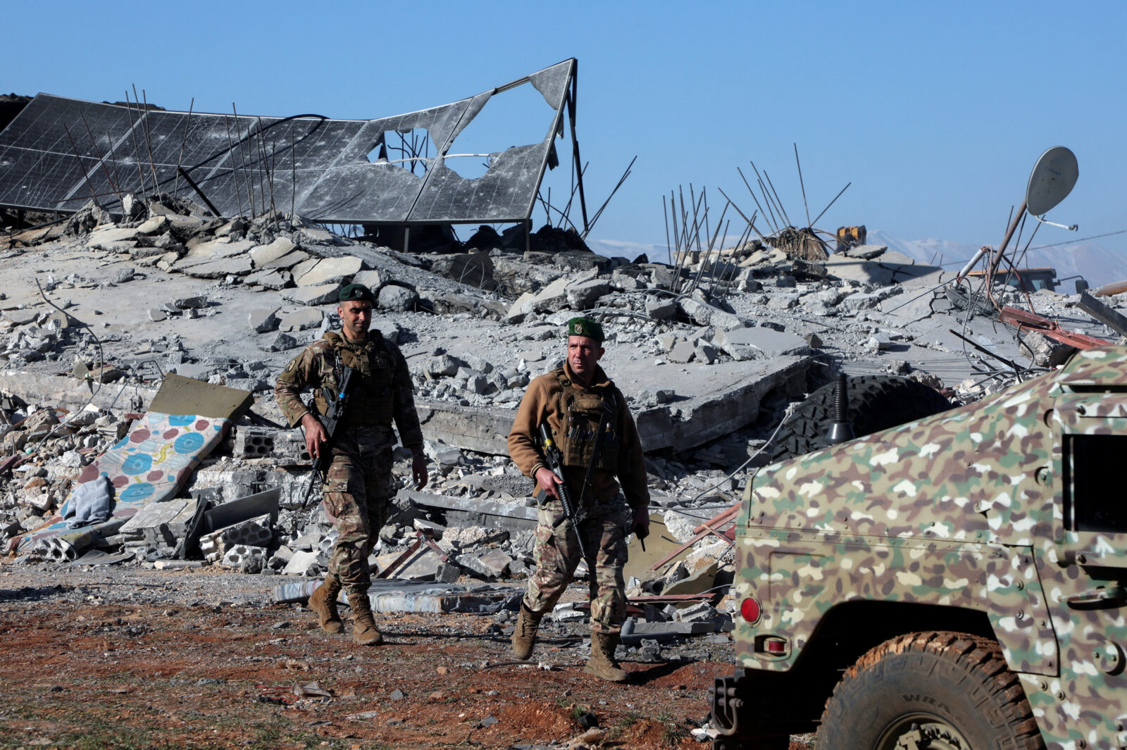 Lebanese soldier killed by Israeli airstrike during evacuation mission