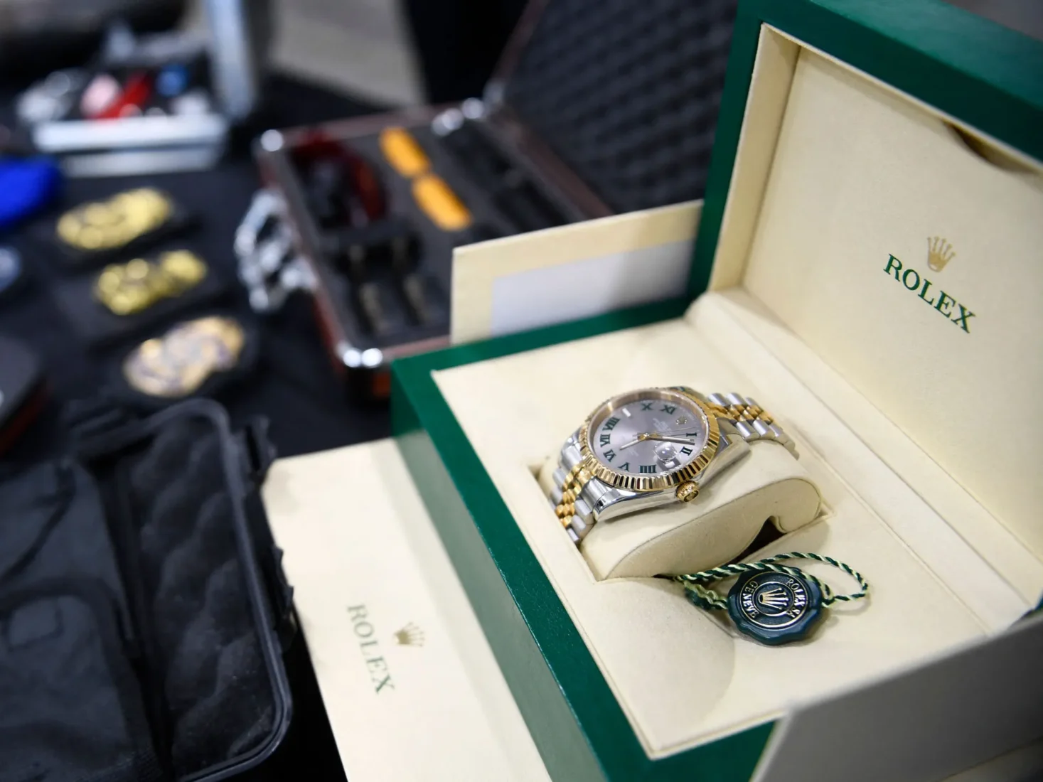 $117.2M uncovered in illegal watch trade, says Turkish finance ministry