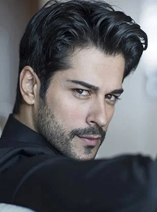 Who is beloved Turkish actor Burak Ozcivit? 2 Who is beloved Turkish actor Burak Ozcivit?