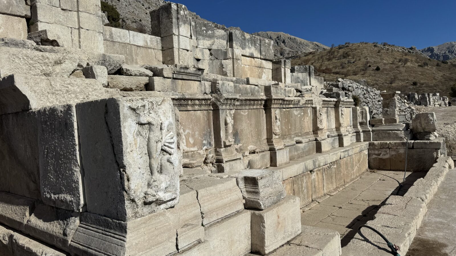 Hadrian's fountain in Türkiye's Sagalassos restored to former glory