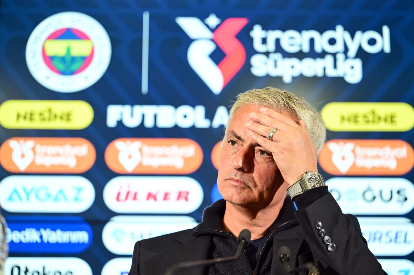 Head coach of Fenerbahce Jose Mourinho frustrated