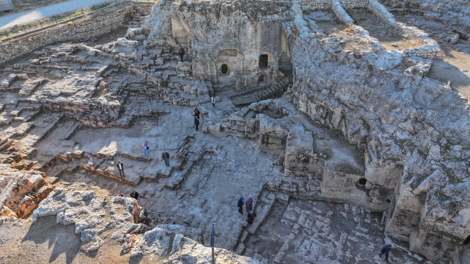 Hilar Rock Tombs in Diyarbakir designated as archaeological site